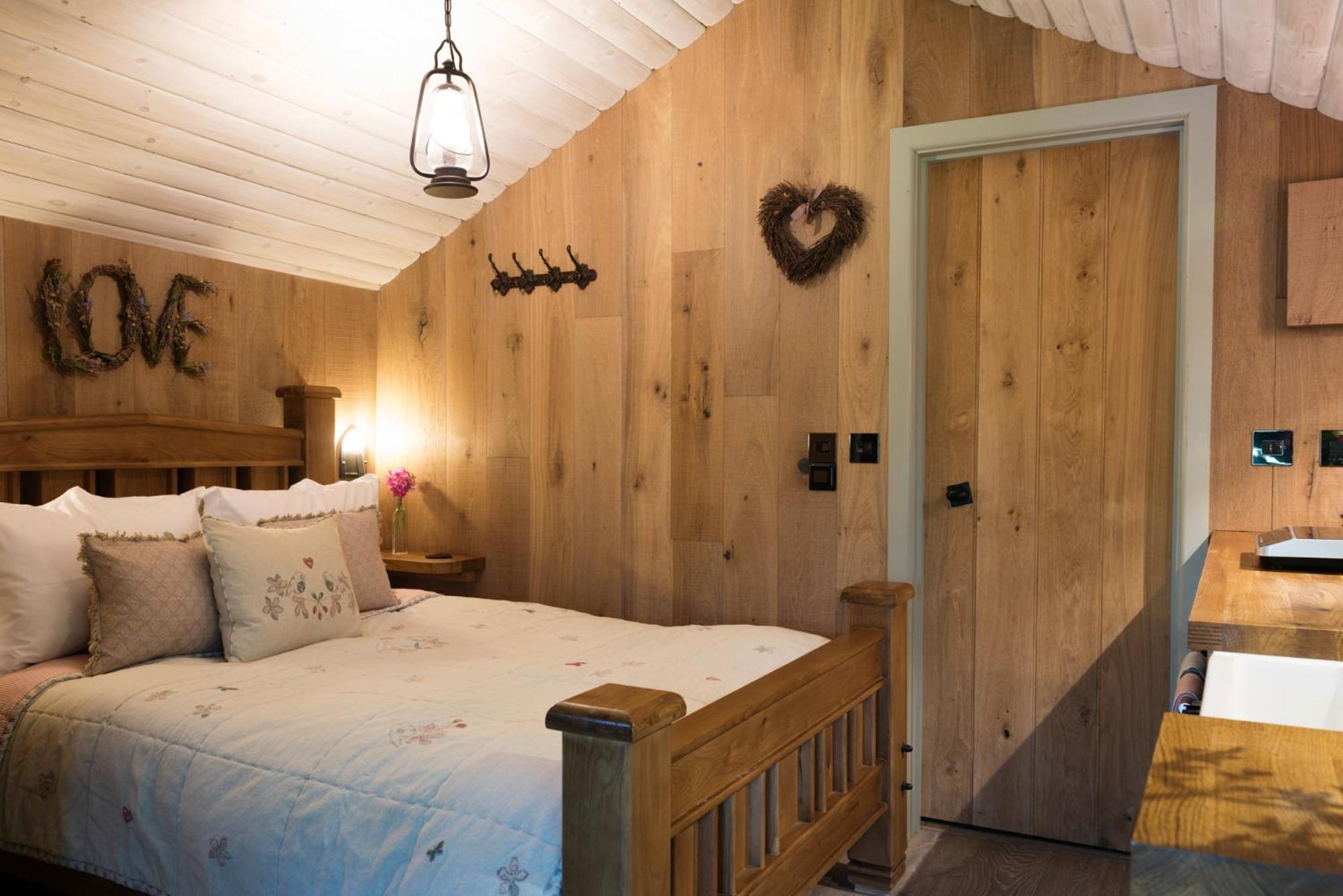 The Treehouse At Salcombe Farm Villa Exteriör bild