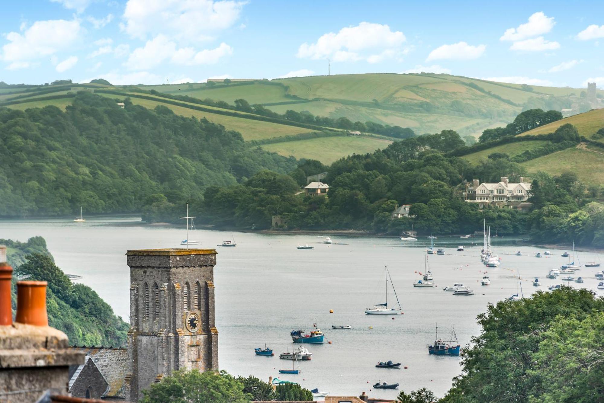 The Treehouse At Salcombe Farm Villa Exteriör bild